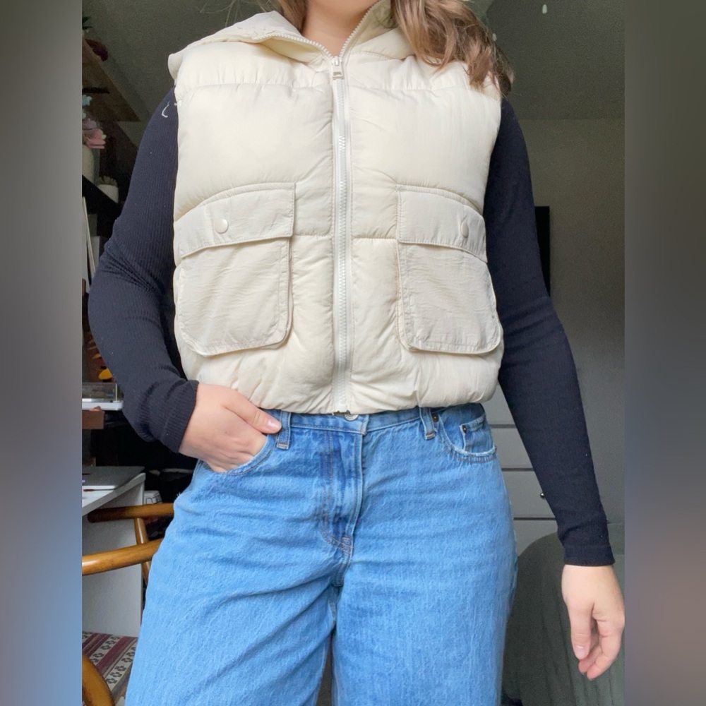 Love Tree Off-White Puffer Vest